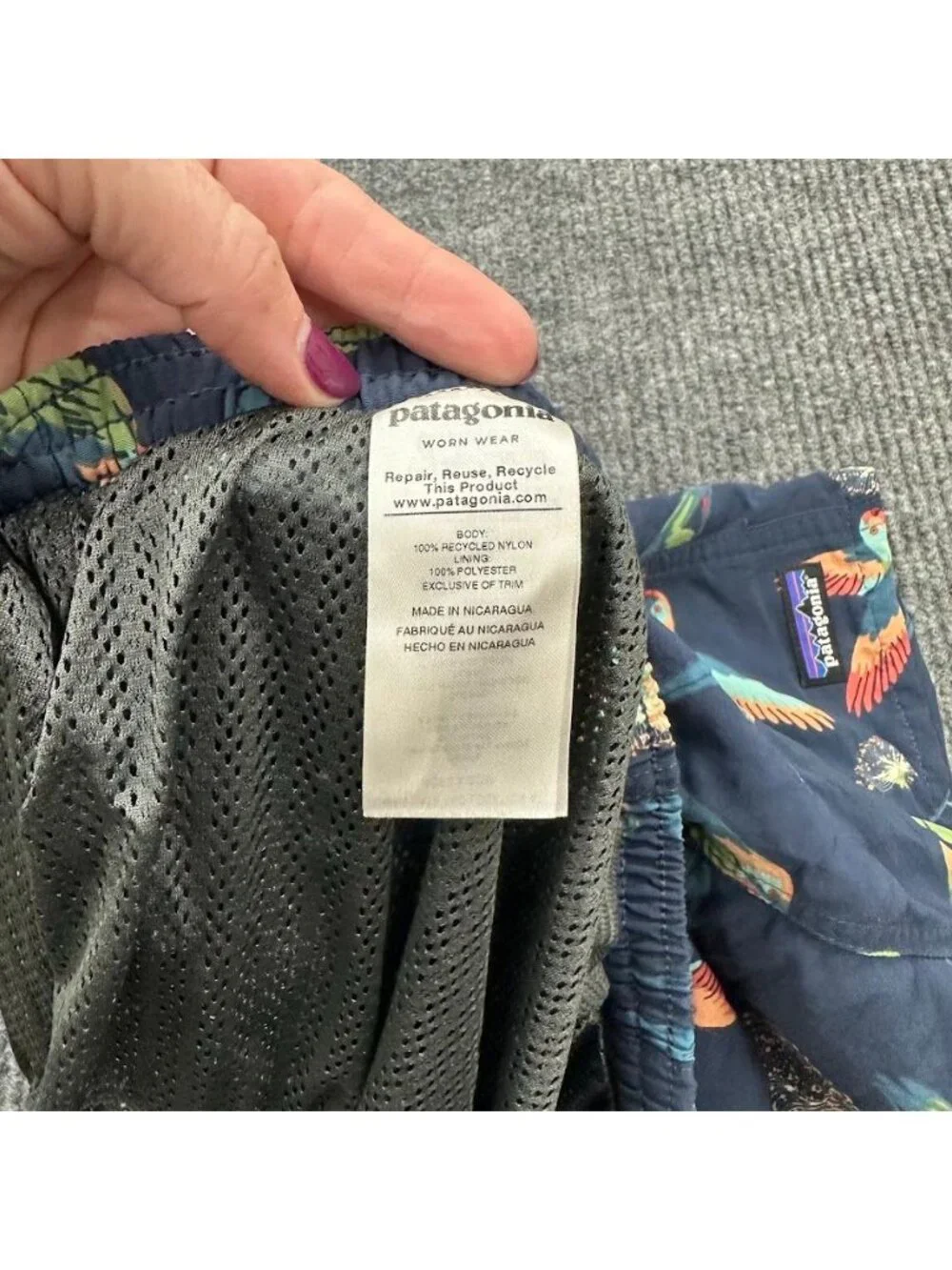 Patagonia Baggies Shorts Tropical Parrot Bird Print Swim Trunks Lined Mens Large